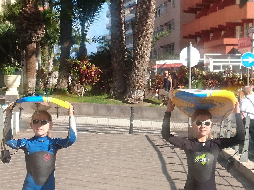 La Marea Surf School-德拉克鲁兹索尔港必去景点