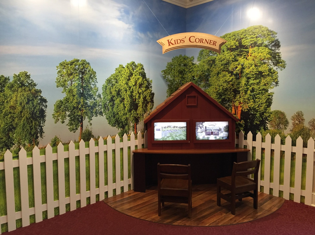 Peter Whitmer Log Home (whitmer Farm)-Waterloo必去景点
