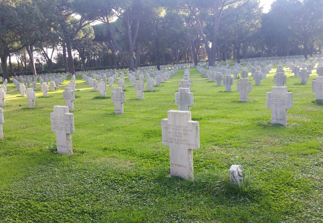 Cimitero Militare Germanico-波梅齐亚必去景点