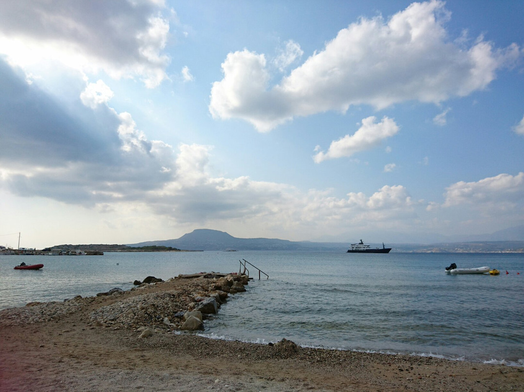 Sosorides Beach景点图片