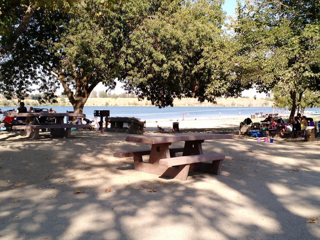 Shadow Cliffs Regional Recreation Area-普莱森顿必去景点