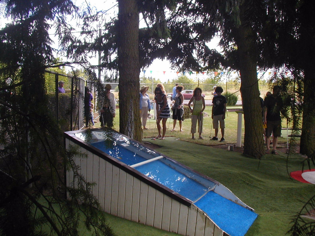 PuttSkee's Mini-Golf-Monmouth必去景点