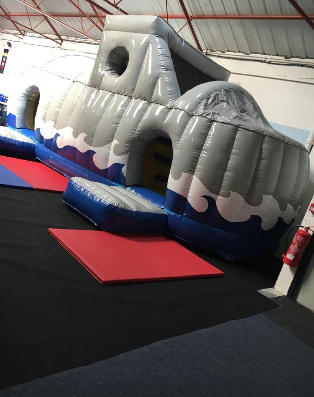 Little Subs-巴罗因弗内斯必去景点