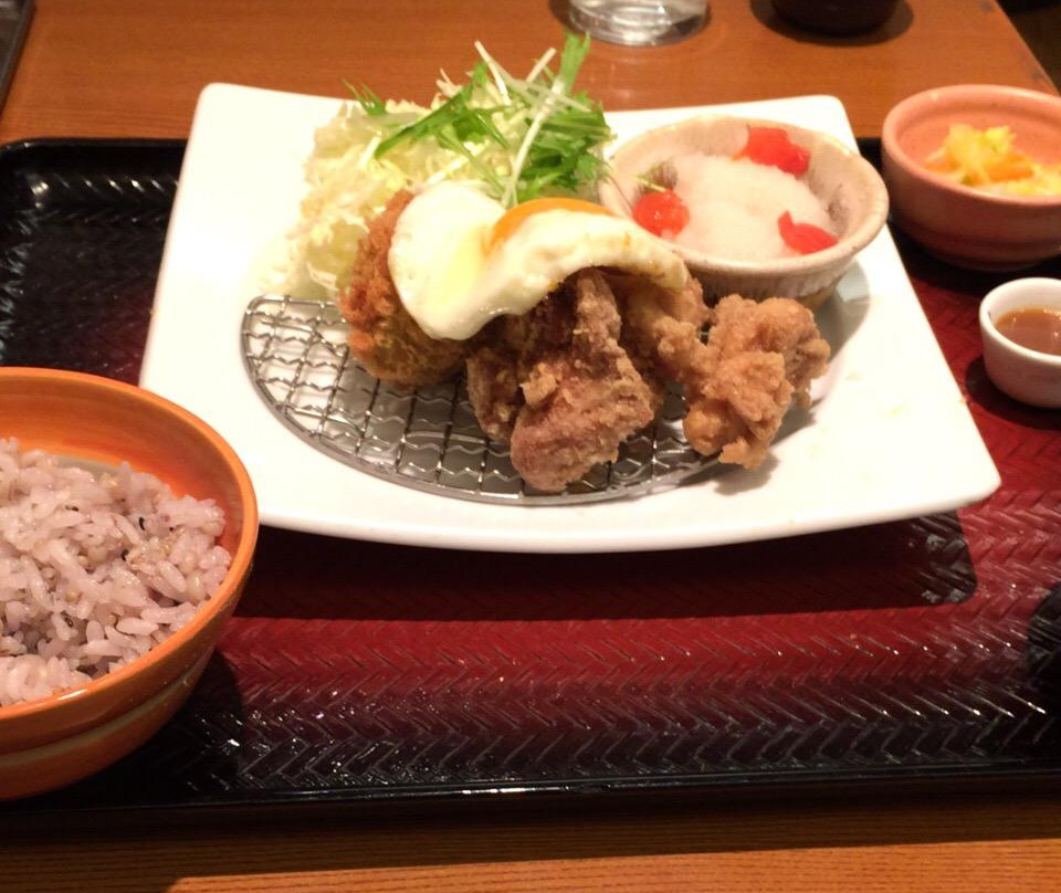 大戸屋 荻窪西口店