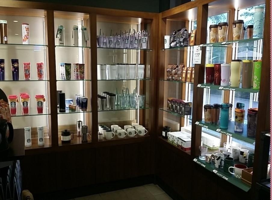 骊州郡餐馆和美食-Starbucks Yeoju Premium Entrance