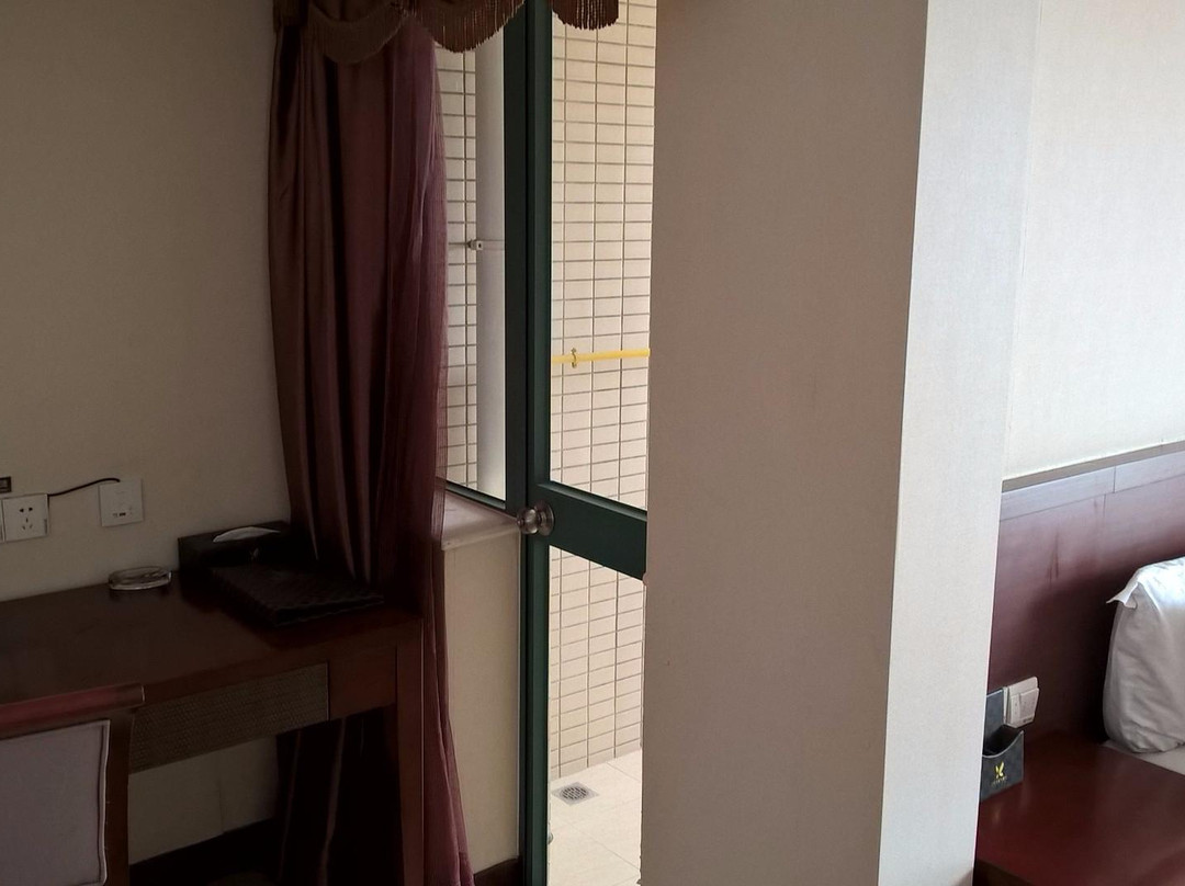 中恒泛亚大酒店主图