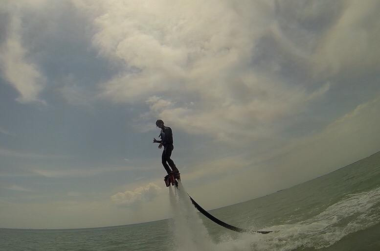 Find A Way Flyboarding景点图片