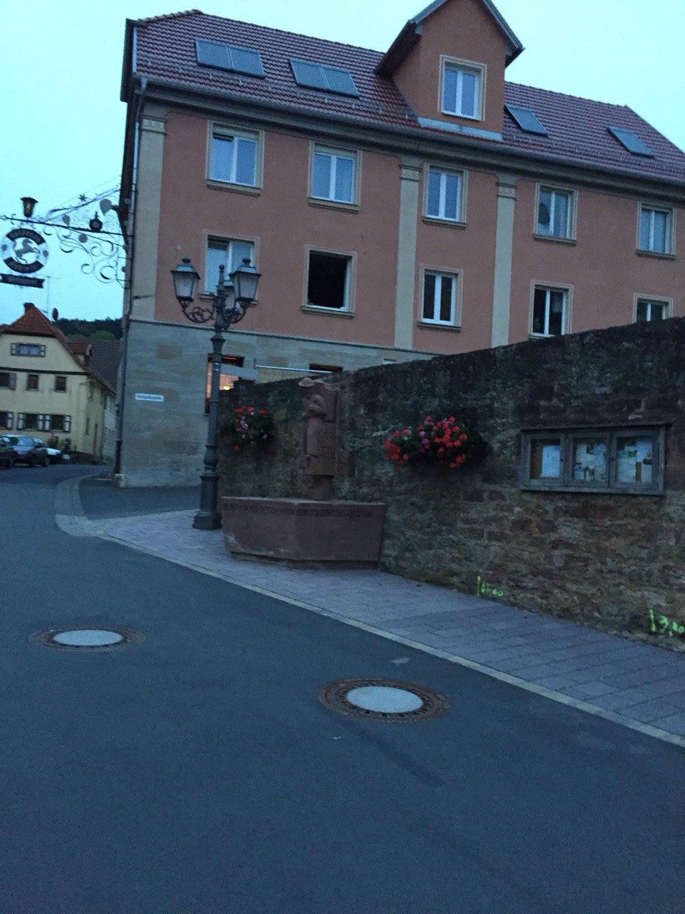 Zum Guldenen Rosslein-浴室