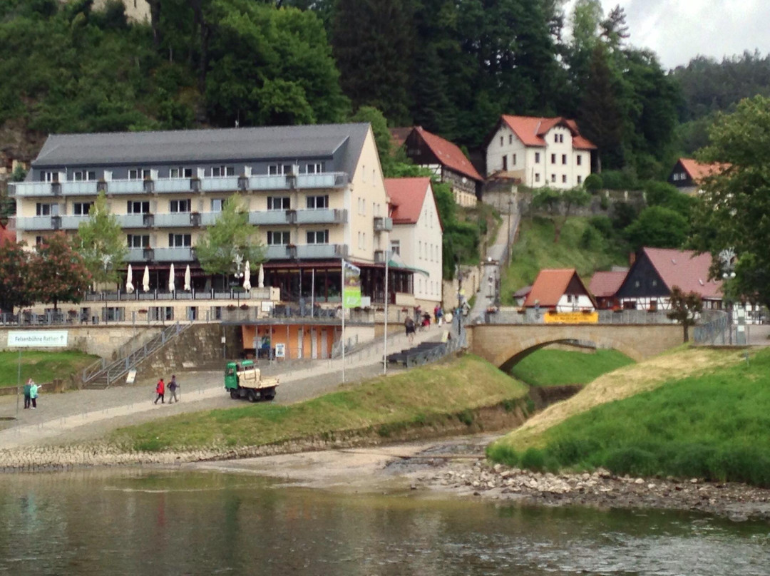 Elbe River-德辛必去景点