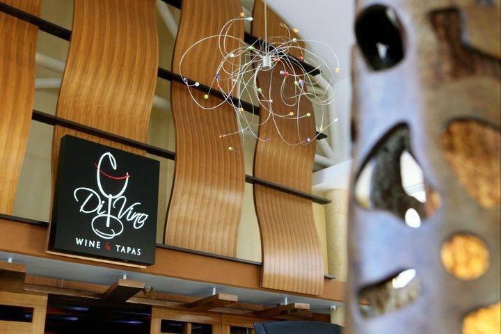 Di Vino Wine & Tapas-Isla Verde必去景点