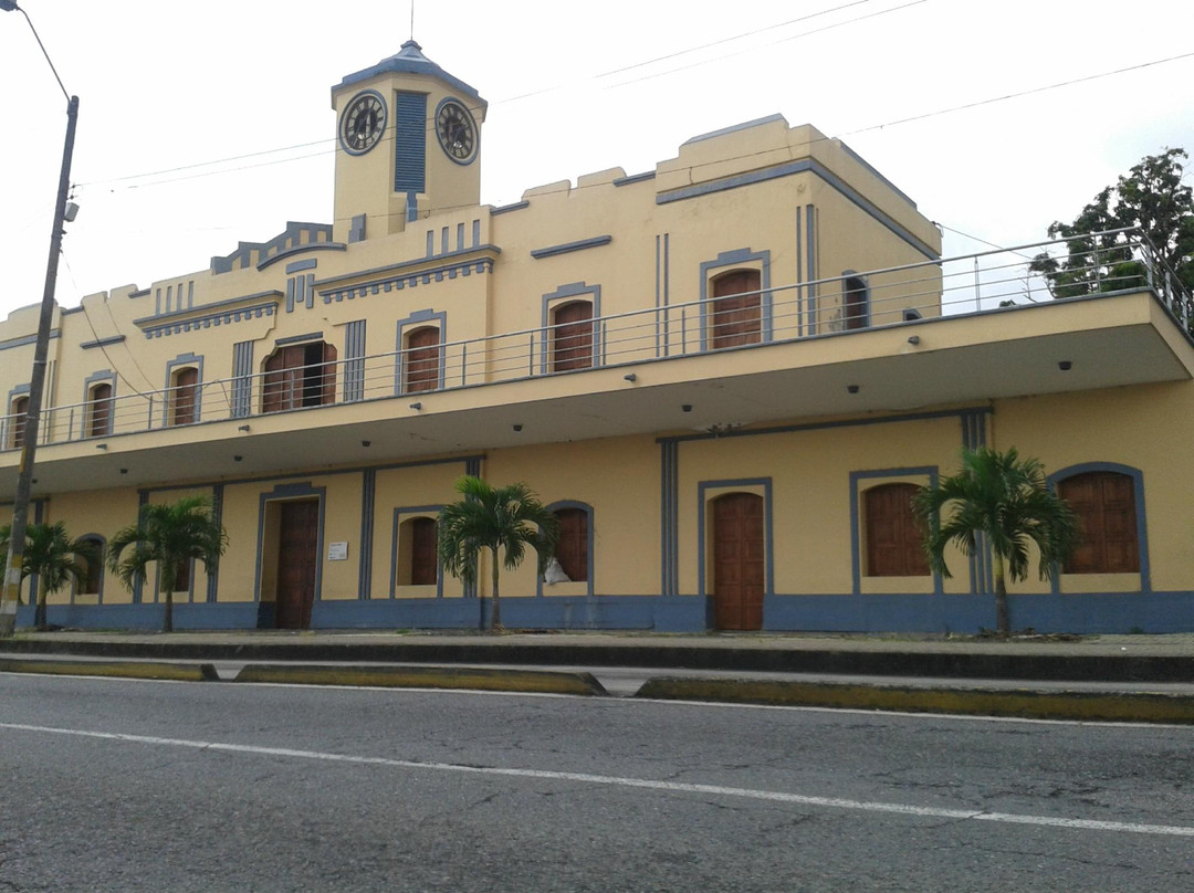 Estacion del Ferrocarril-佩雷拉必去景点