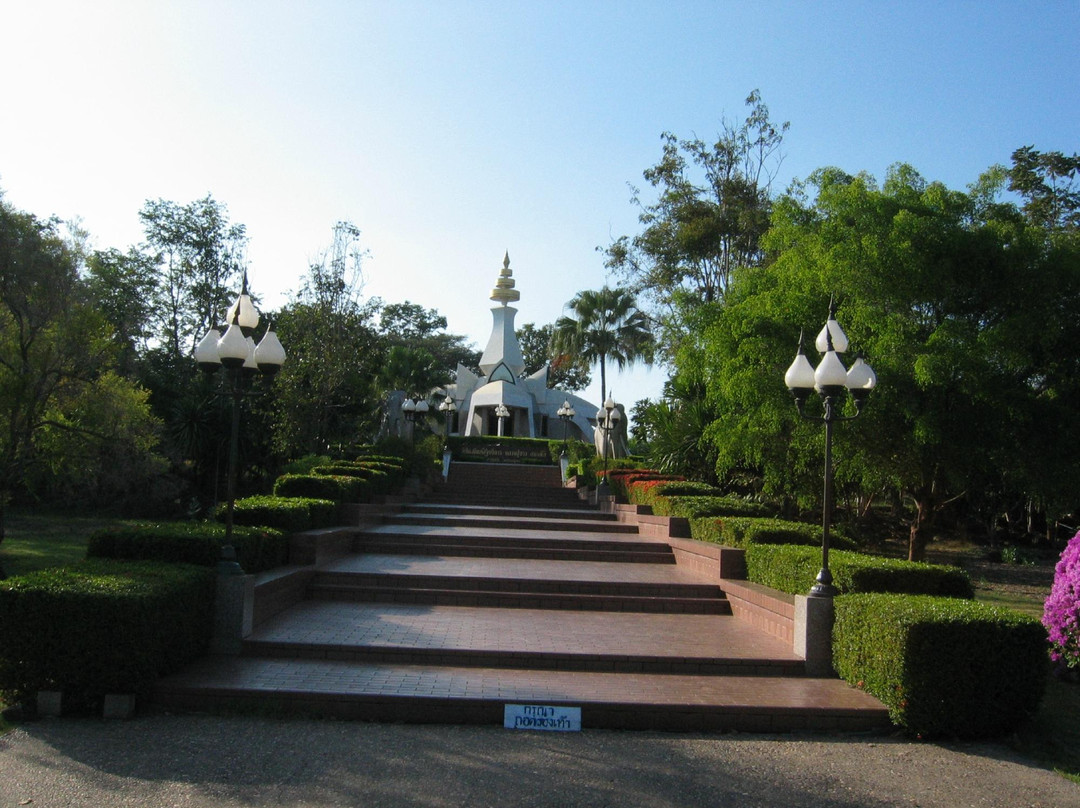 Wat Tham Klong Phen景点图片