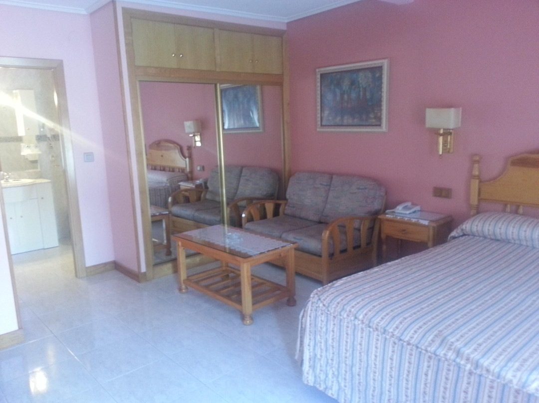 Hostal Montecarlo主图