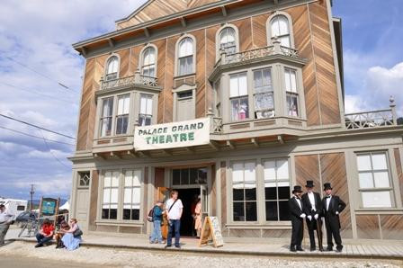 Palace Grand Theatre-道森市必去景点