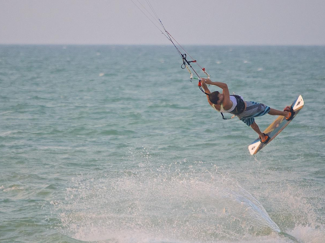 Kite Beach Yucatan Kiteboarding School-Progreso必去景点