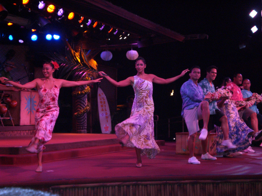 Disney's Spirit of Aloha Dinner Show-Bay Lake必去景点