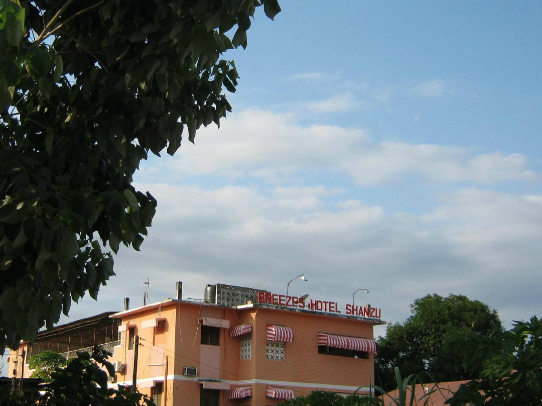 Breezes Hotel Shanzu