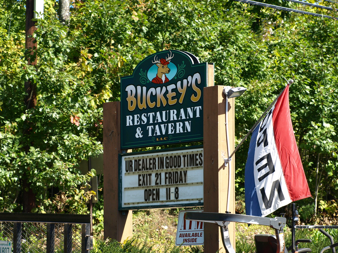 Melvin Village餐馆和美食-Buckey's Restaurant Tavern