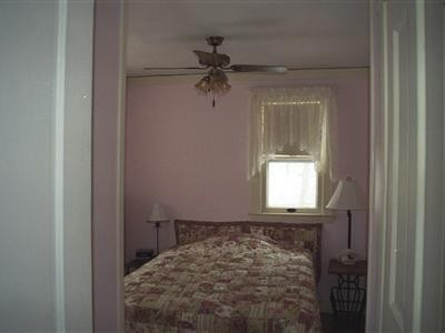Lamp Post Inn and Gallery B&B