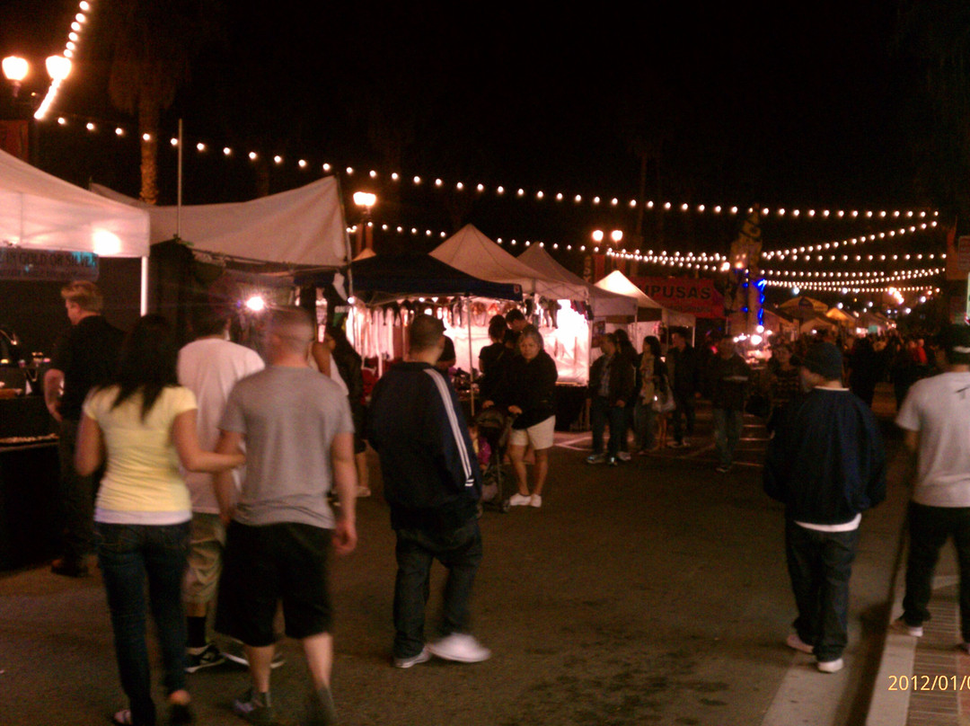 Oceanside Farmer's Market-欧申赛德必去景点