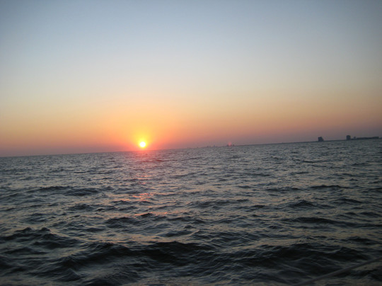 Orange Beach Sailing Charters and Sunset Cruises-橙色海湾必去景点