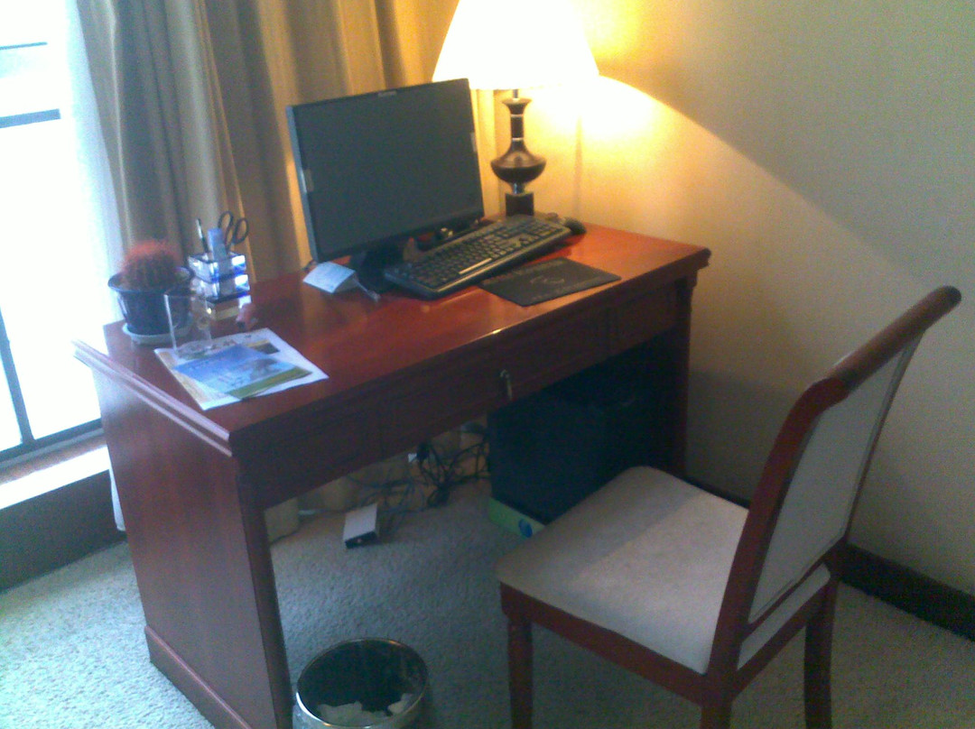 光明大酒店主图