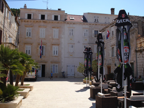 Lambik Lounge-Island of Vis必去景点