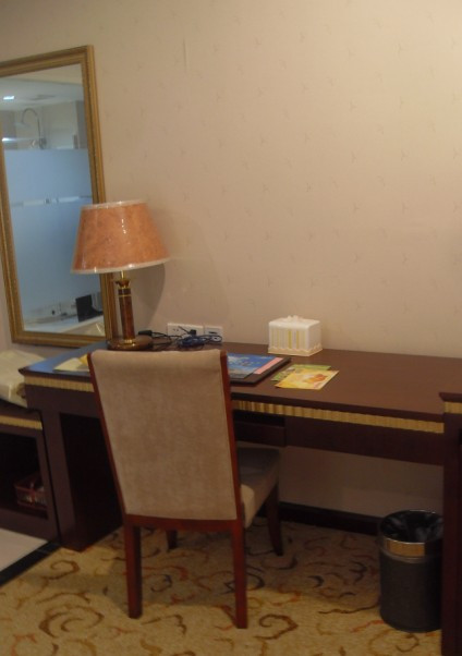 阳光假日酒店主图