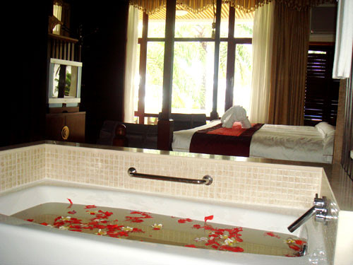 香水湾度假酒店主图