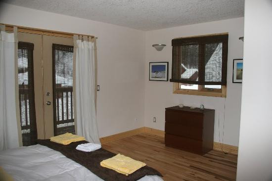 Sunshine Chalet主图