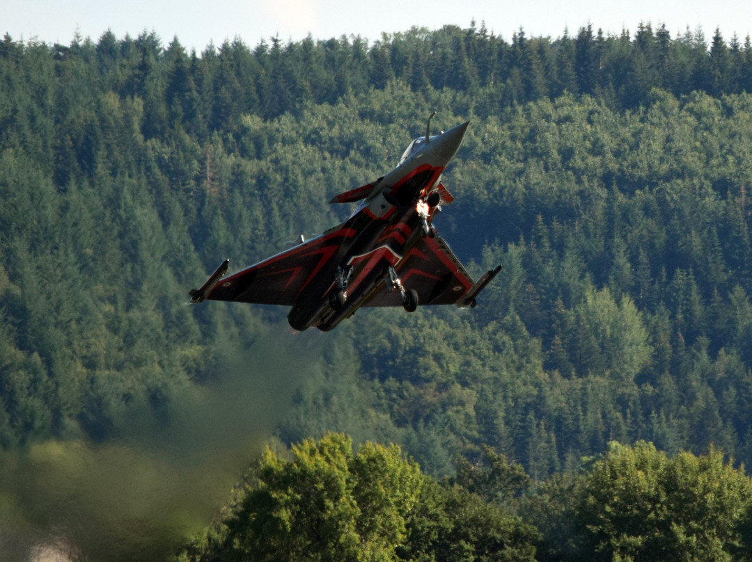 Aeroclub du Cantal-奥里亚克必去景点