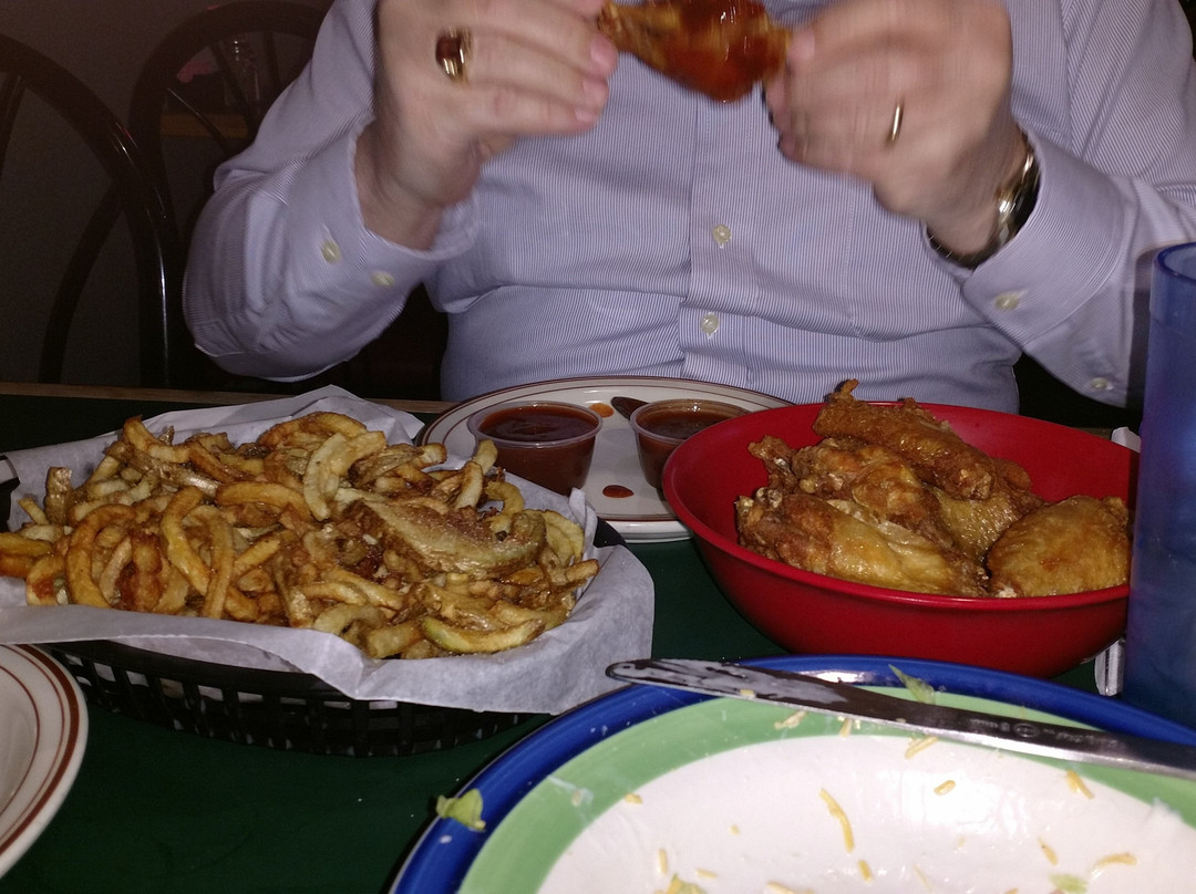 Roadhouse Wings & Grill