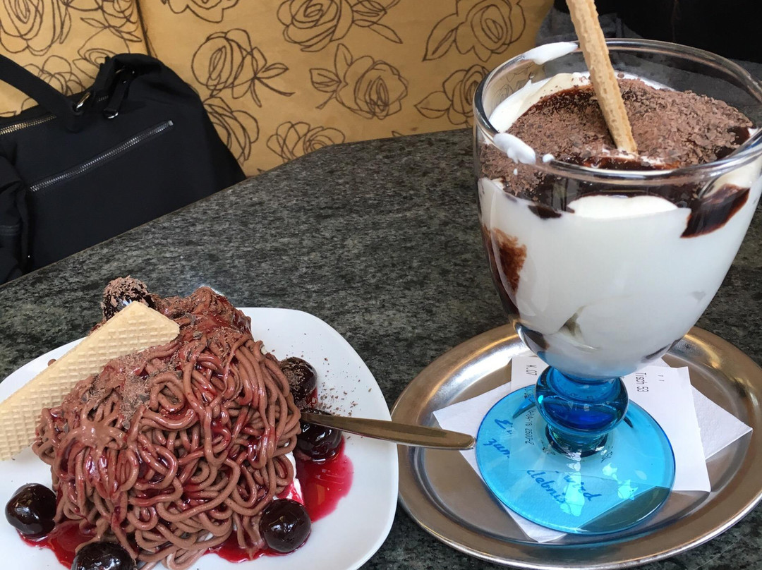 Medenbach餐馆和美食-Eiscafe de Luca