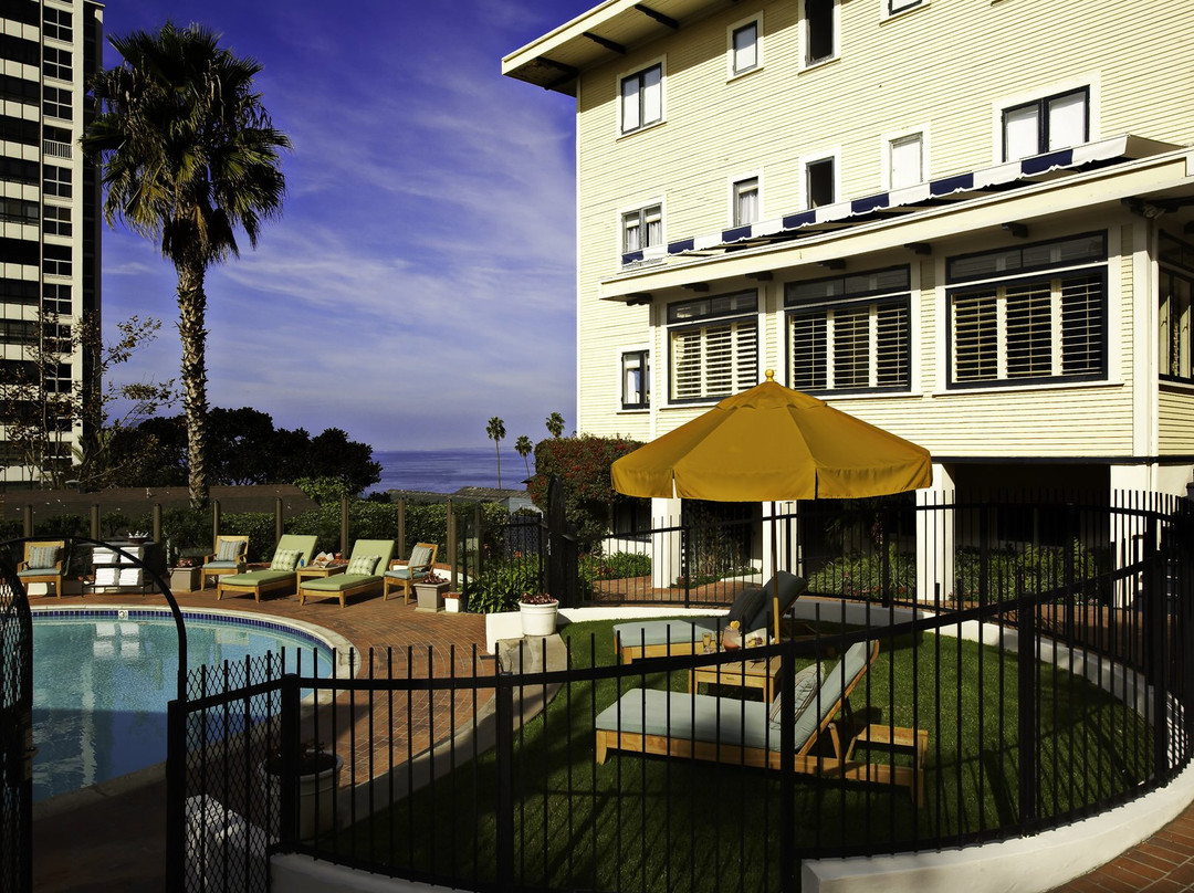 拉霍亚格兰德科隆尼酒店主图