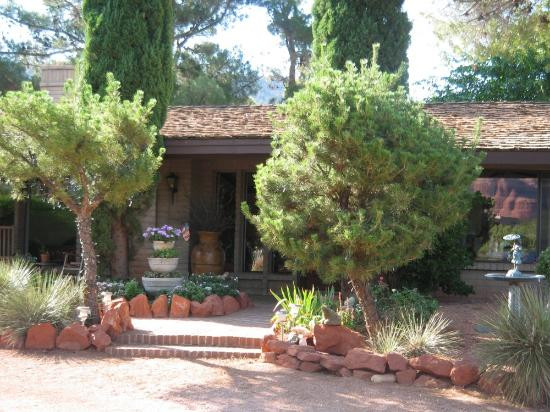 Grace's Secret Garden B&B