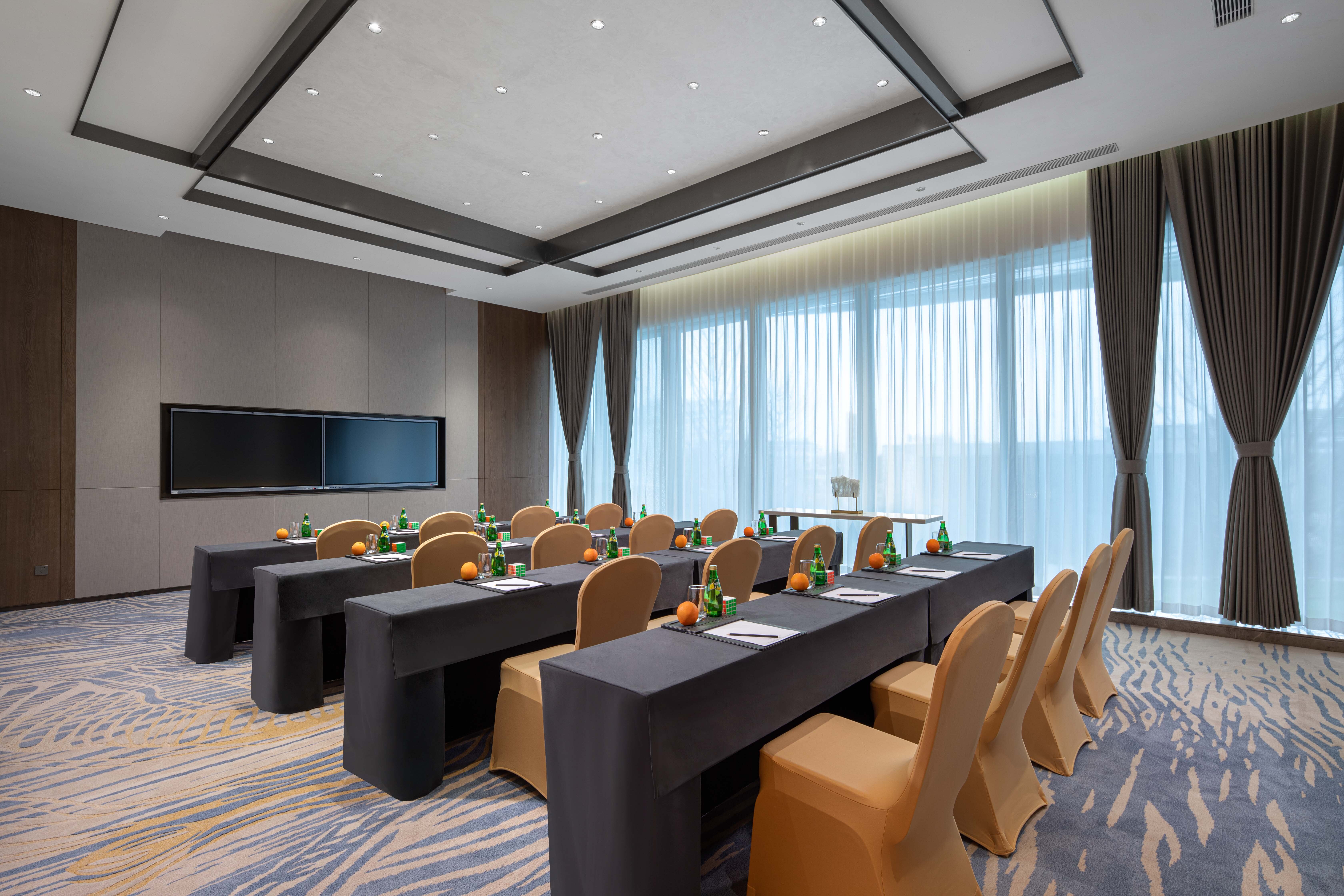 淮安铂尔曼酒店-商务中心/多功能厅