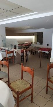 Logis Hôtel l'Ange Couronné主图