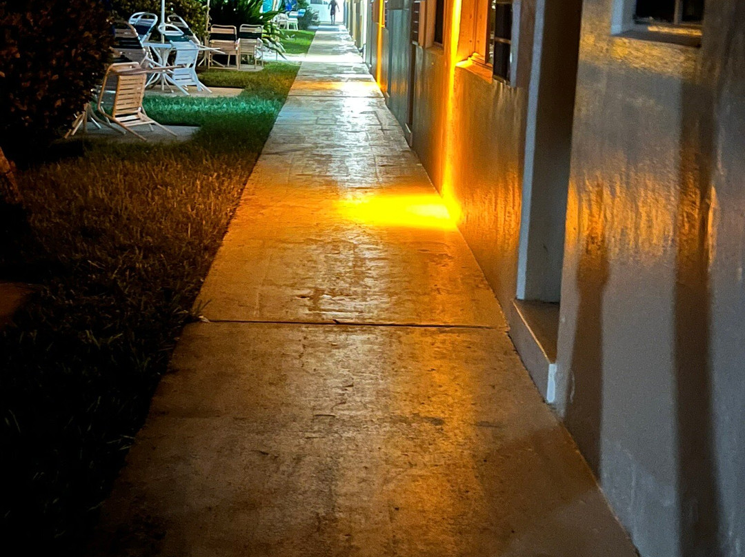 Silver Sands Beach Resort主图