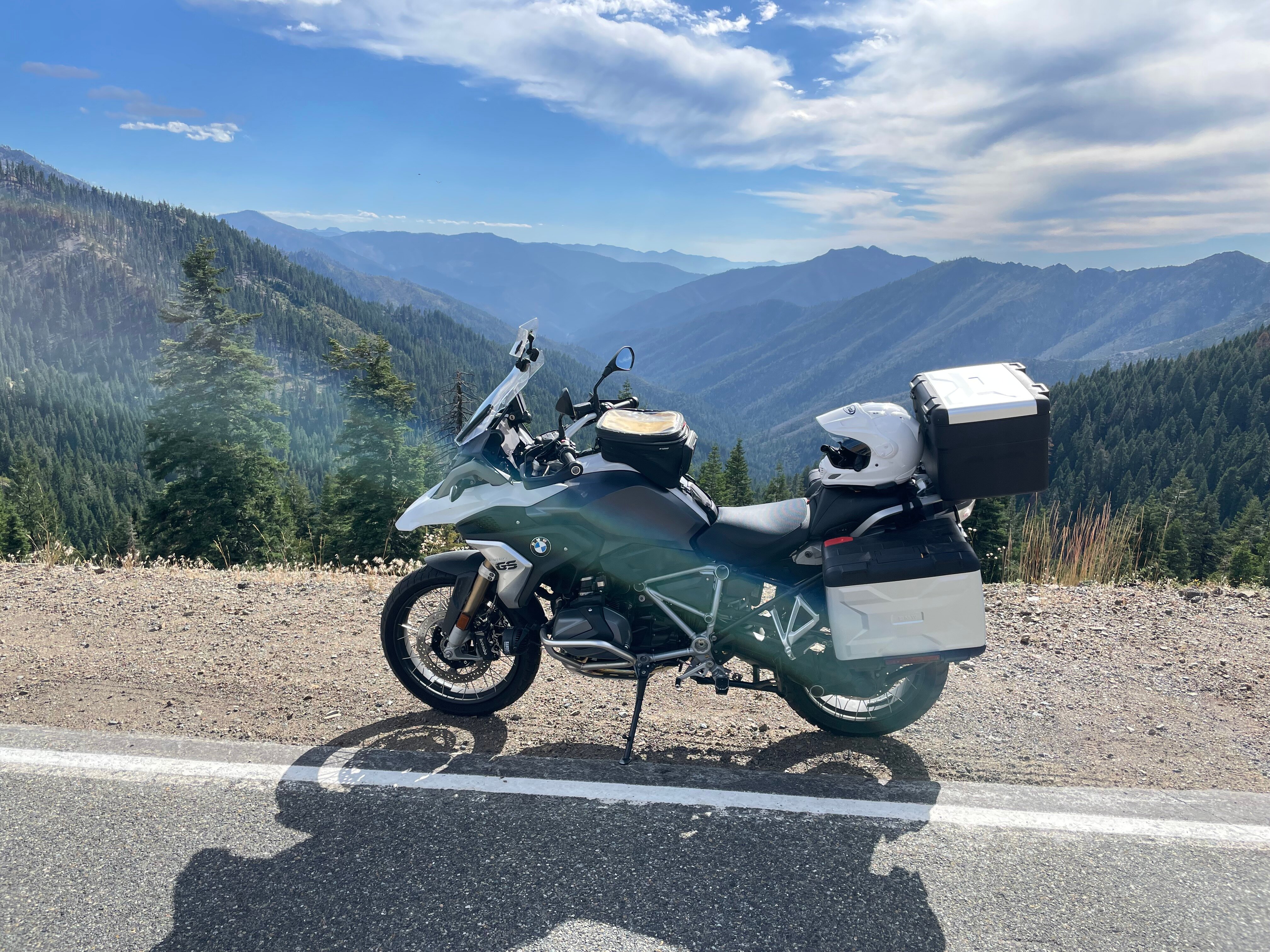 The Bluebird Inn-官方