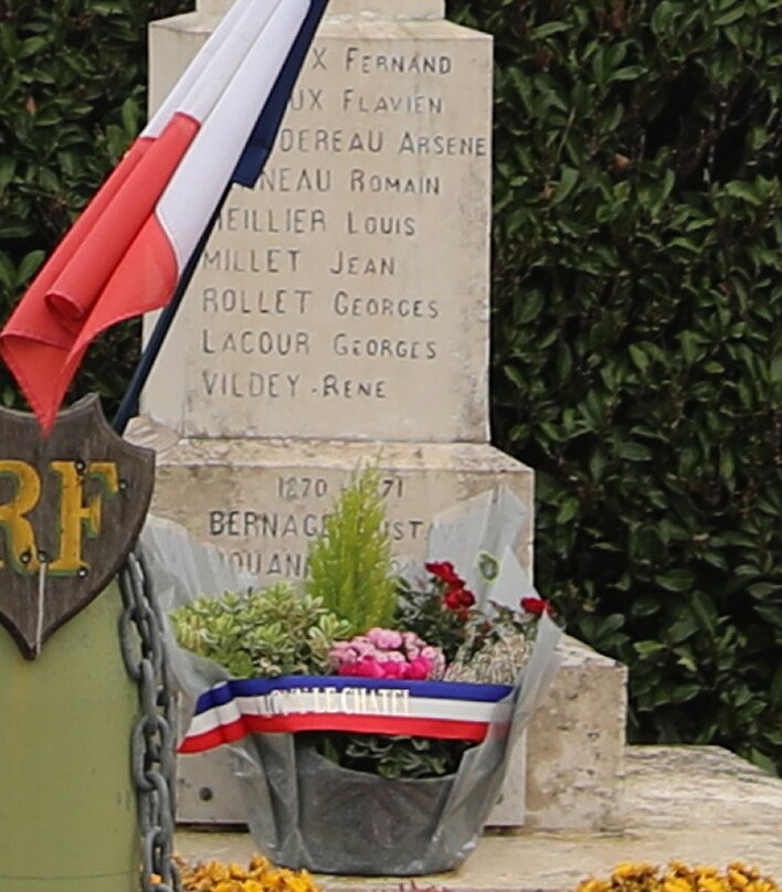 Monument aux morts à Lordonnois景点图片
