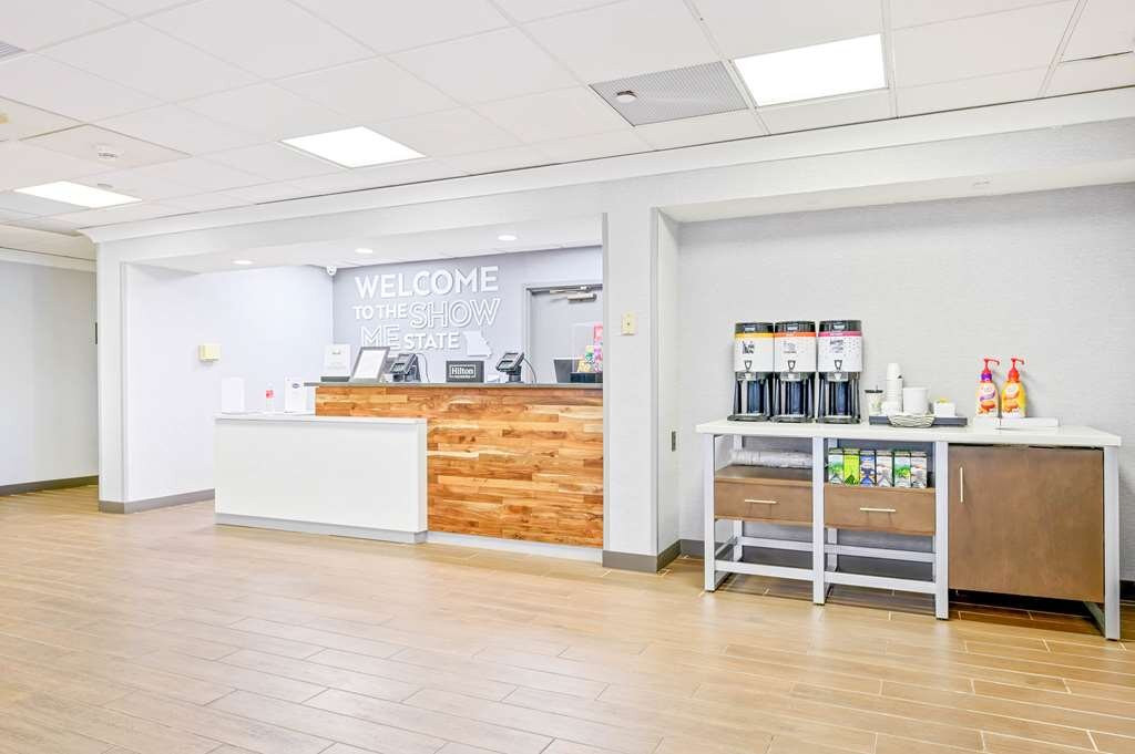 Hampton Inn St. Louis/Westport主图