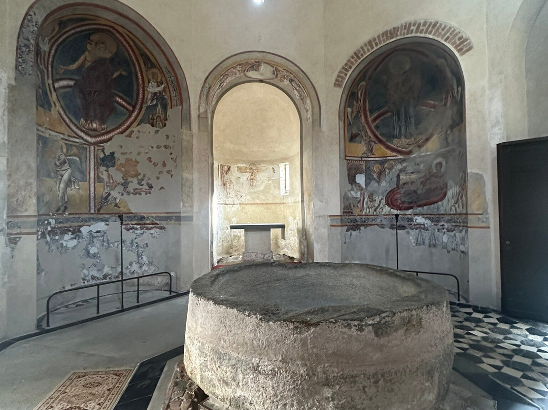 Baptisterium Riva San Vitale-Riva San Vitale必去景点