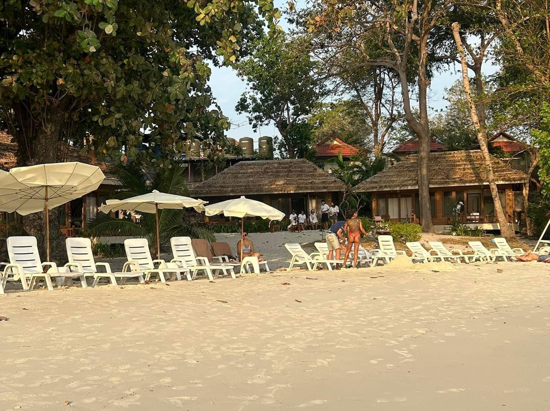 沙美岛小屋度假村主图