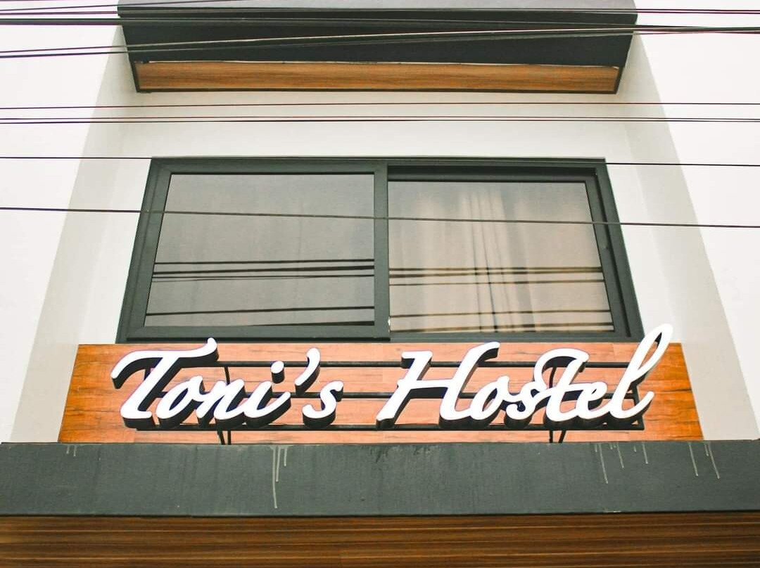 Toni's Hostel