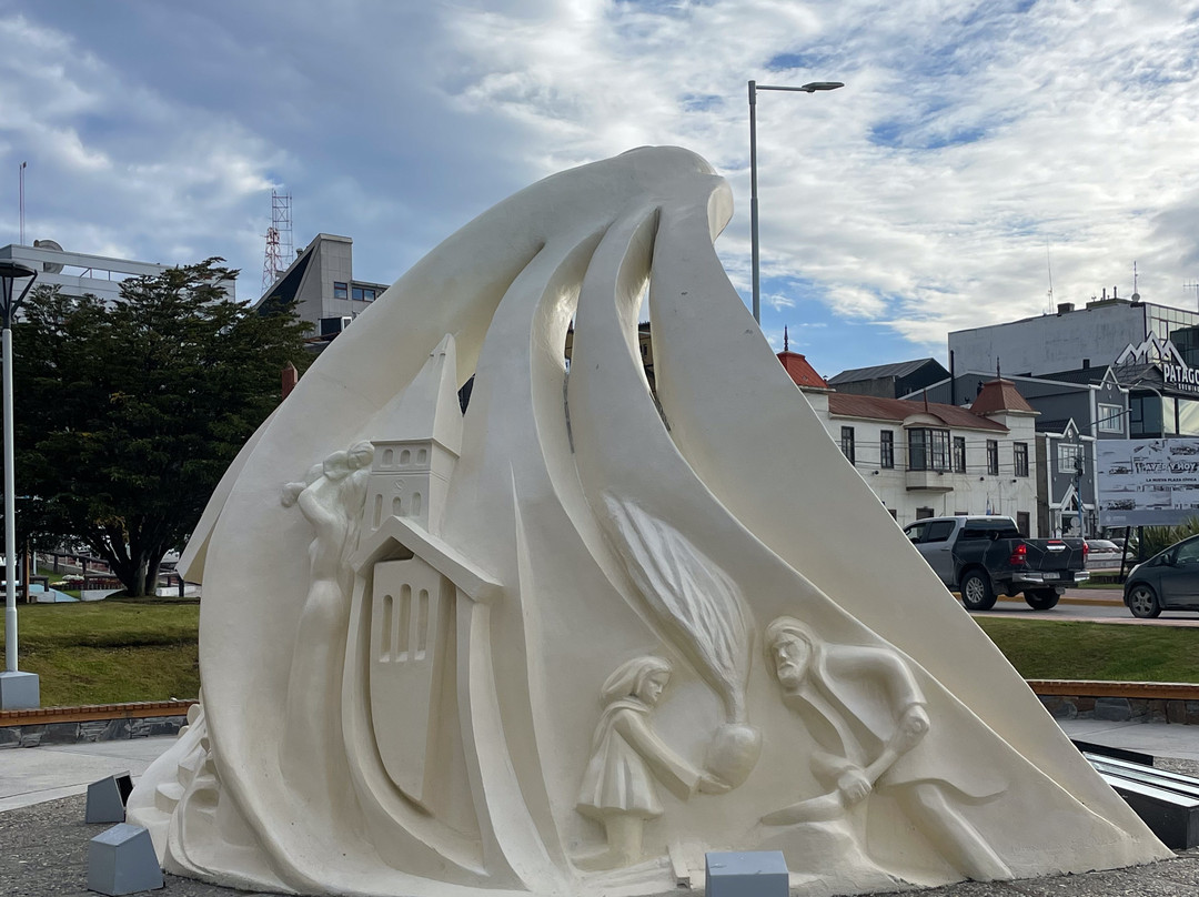 Monumento Antiguos Pobladores de Ushuaia景点图片