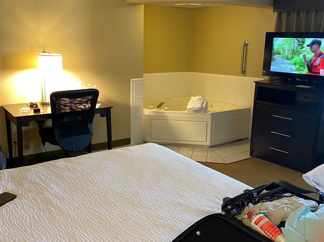 AmericInn by Wyndham Okoboji主图