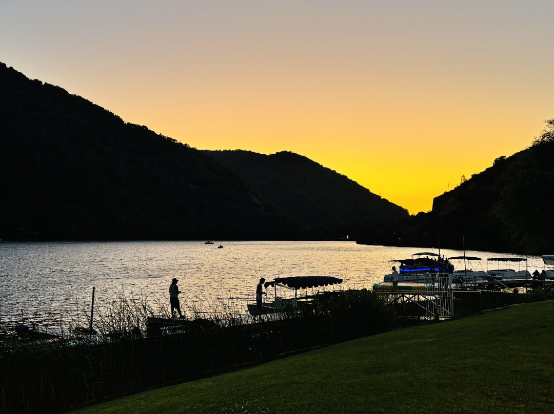 Upper Lake旅游攻略图片