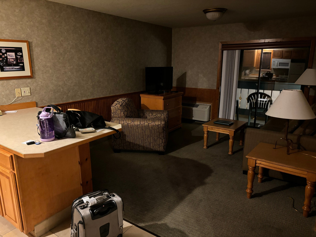 The Poulsbo Inn & Suites