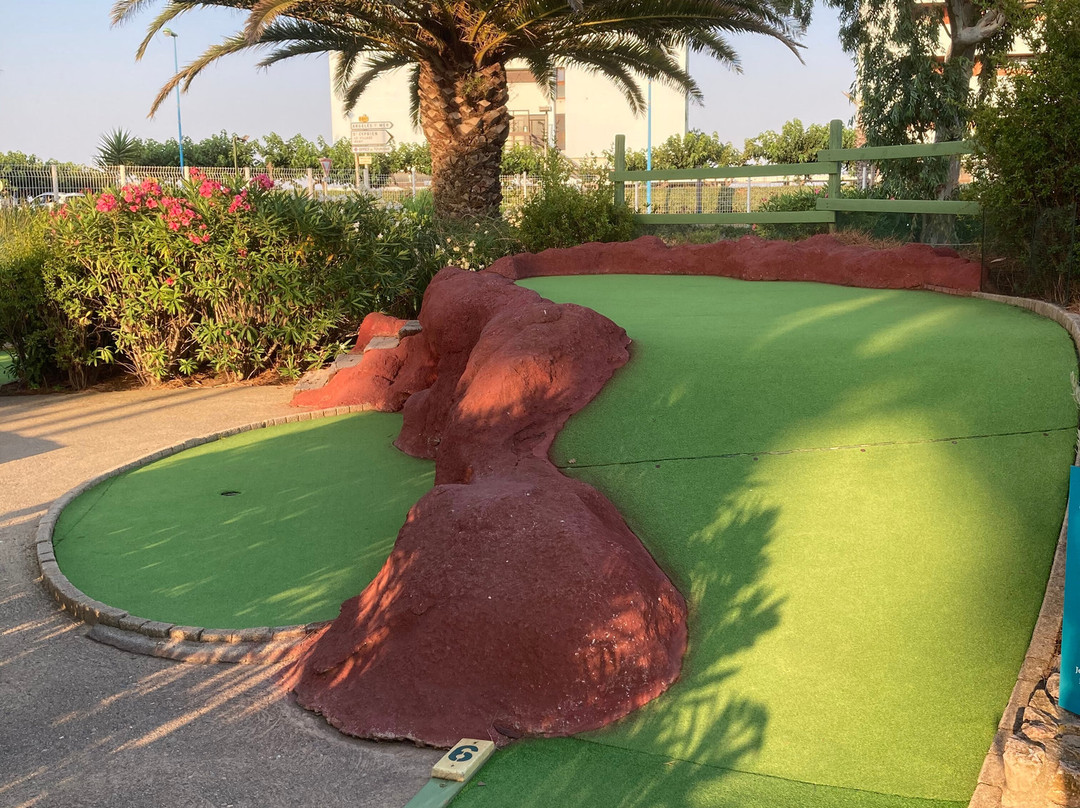 Tropical Golf-Saint-Cyprien-Plage必去景点
