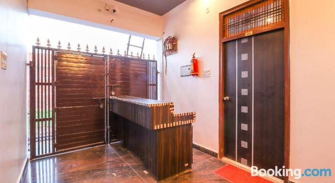 OYO Hotel Aryan Galaxy